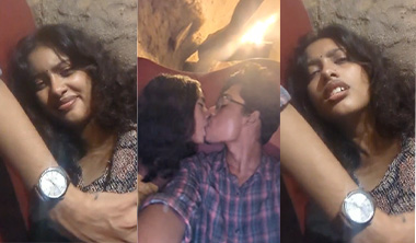 Desi Horny Couple Fucking Leaked Video  – kamareels2