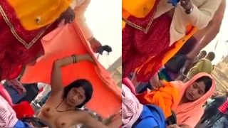 Desi Bhabhi After Bath Outdoor Changing Dress Captured Secretly MMS